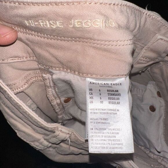 American Eagle hi rise stretchy size 6 tan jeggings - Picture 2 of 3